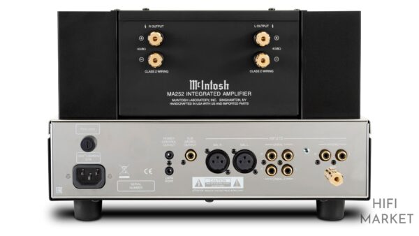 Amplificador integrado McIntosh MA5300 con sus característicos medidores de aguja azules