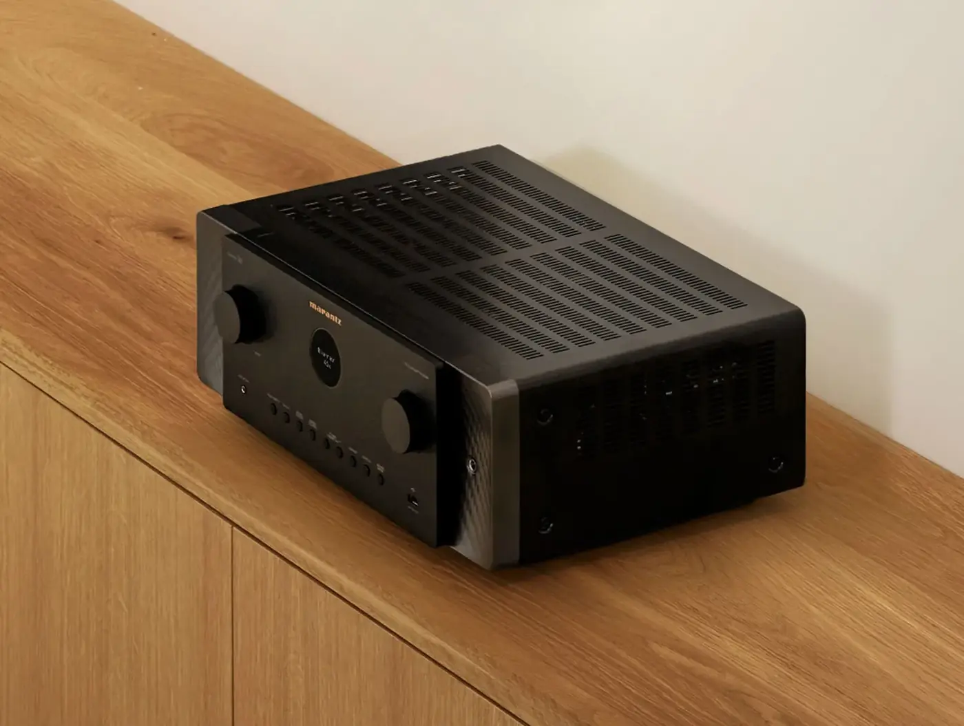 Receiver de teatro en casa Marantz CINEMA60 en ambiente